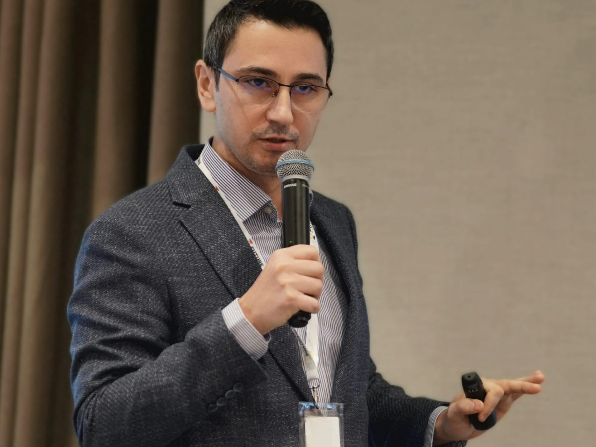 Antonio Momoc trainer Samsung pentru studenti ASE 2026